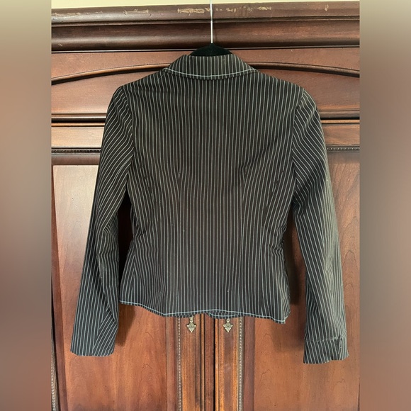 Jacket - Picture 3 of 4